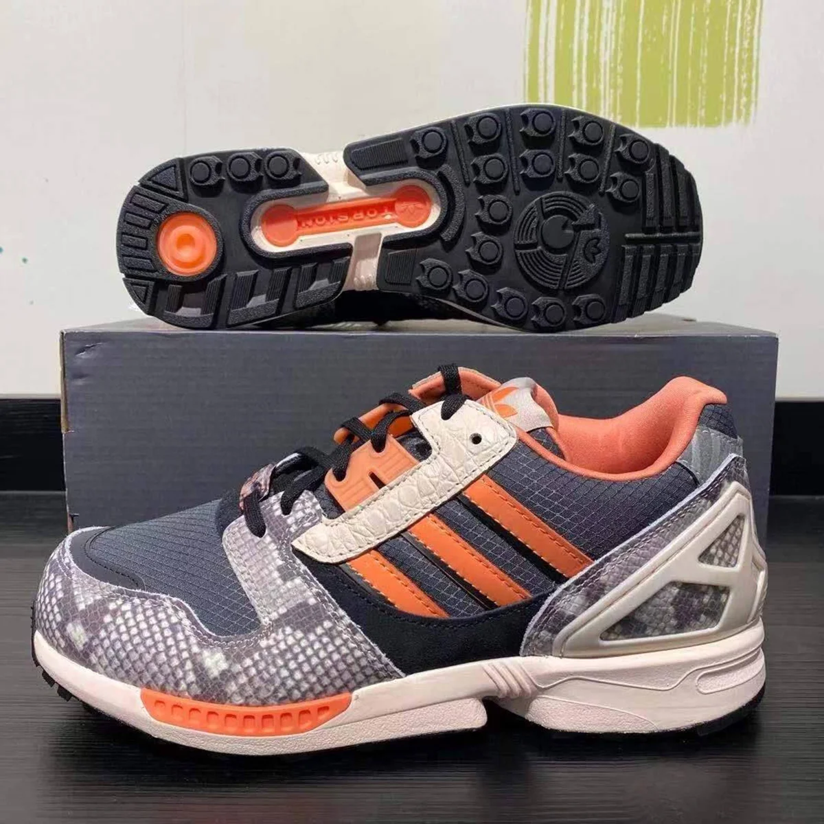 کتونی زد ایکس 8000 - ZX 8000 Lethal Nights Black 3 ZX 8000 Lethal Nights Black